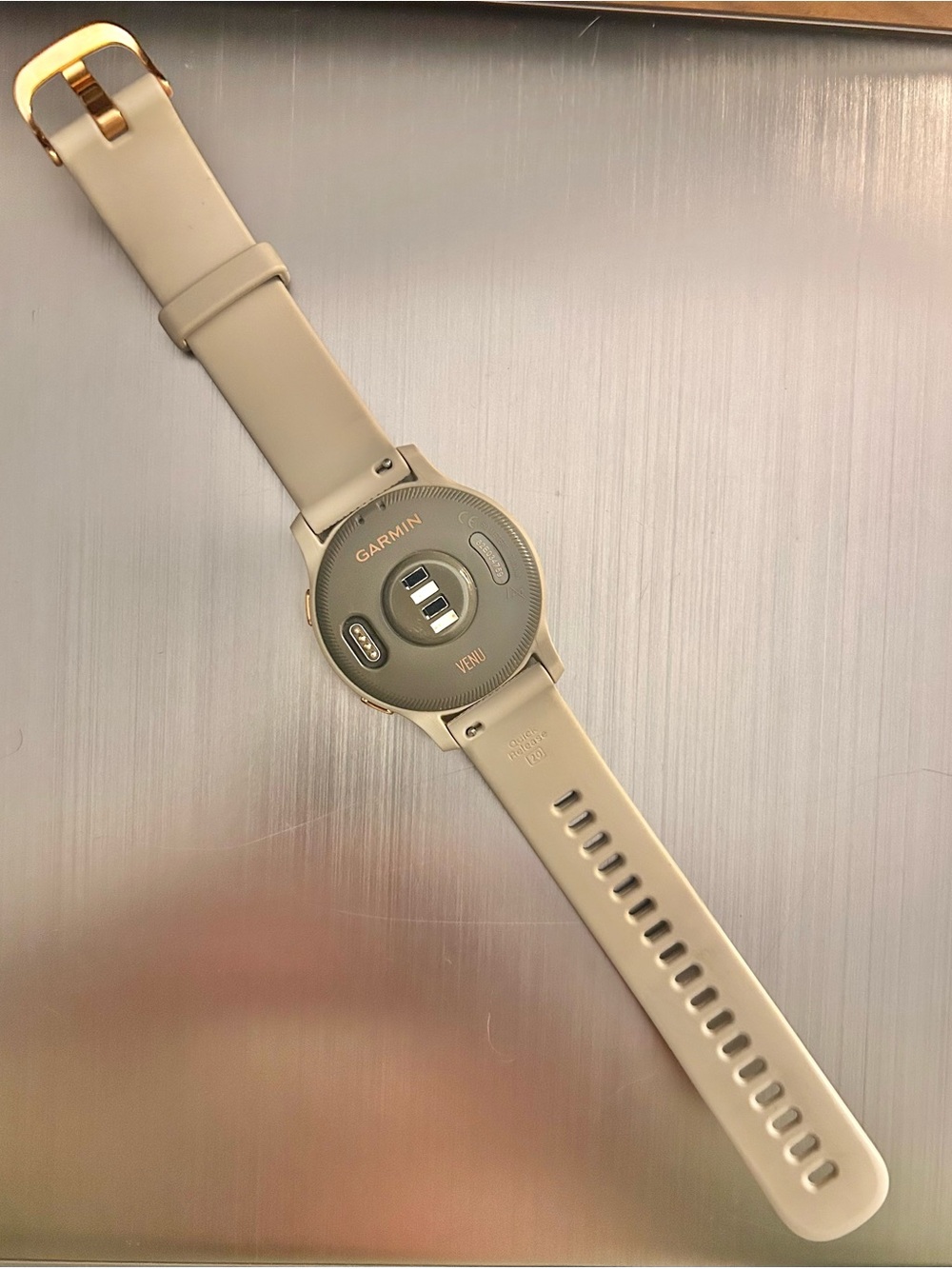 Garmin Venu (1st Gen) w/ Accessories - Picture 2 of 15